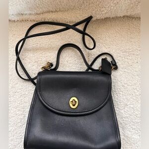 COACH VTG #9983 Regina Flap Turn Lock Top Hand Crossbody Bag, 90s USA - Black